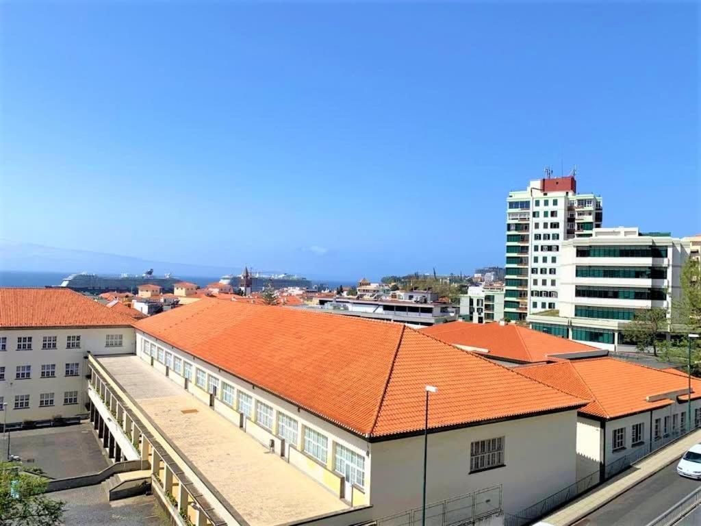 Madeira, 3 Bedroom Apartment With Ocean Views In Funchal Eksteriør billede